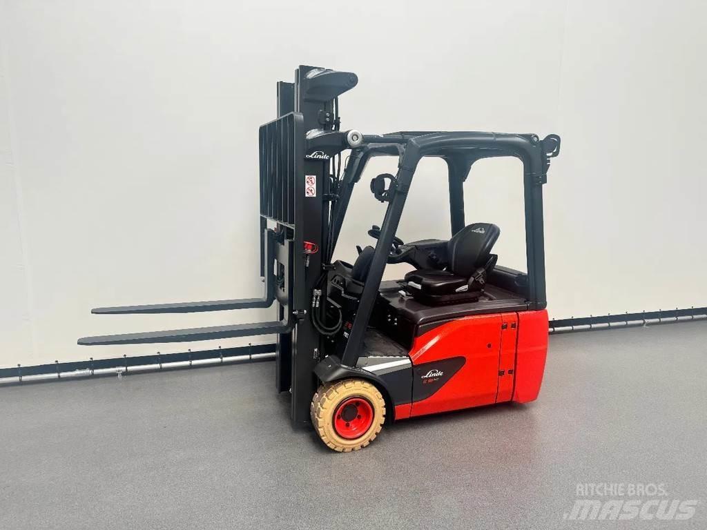 Linde 386 E 18 - 02 Gaffeltrucks - andre