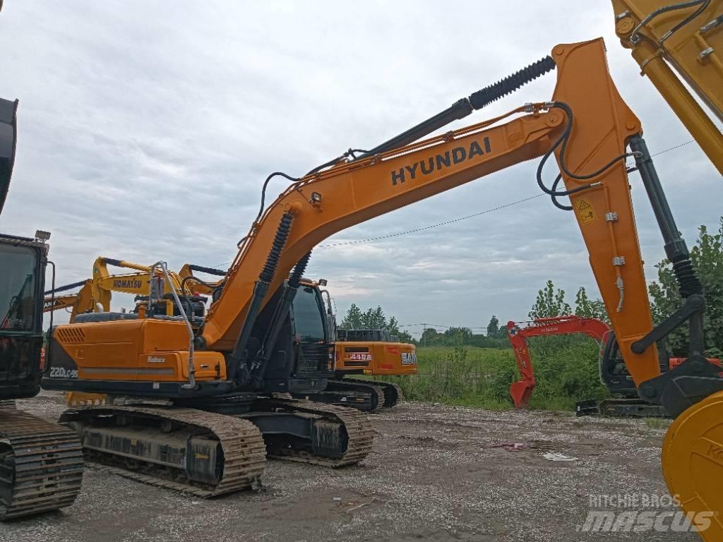 Hyundai R220-9S Gravemaskiner på larvebånd