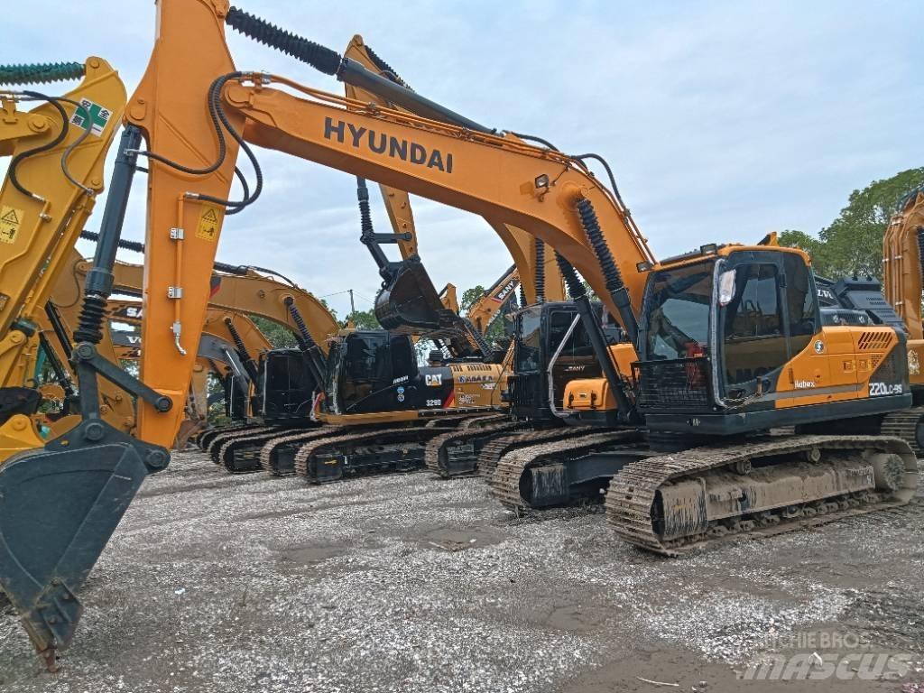 Hyundai R220-9S Gravemaskiner på larvebånd