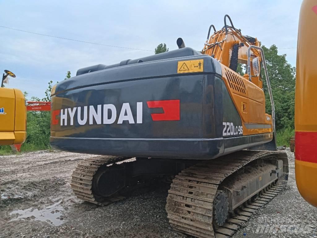 Hyundai R220-9S Gravemaskiner på larvebånd