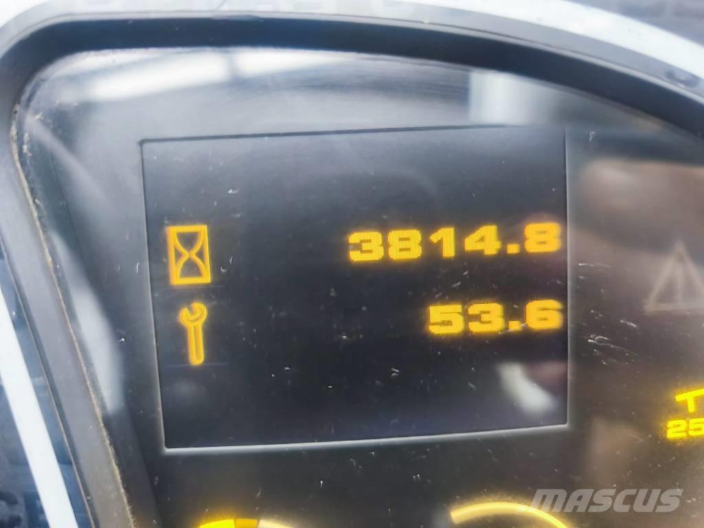 JCB 535-125 Teleskoplæssere