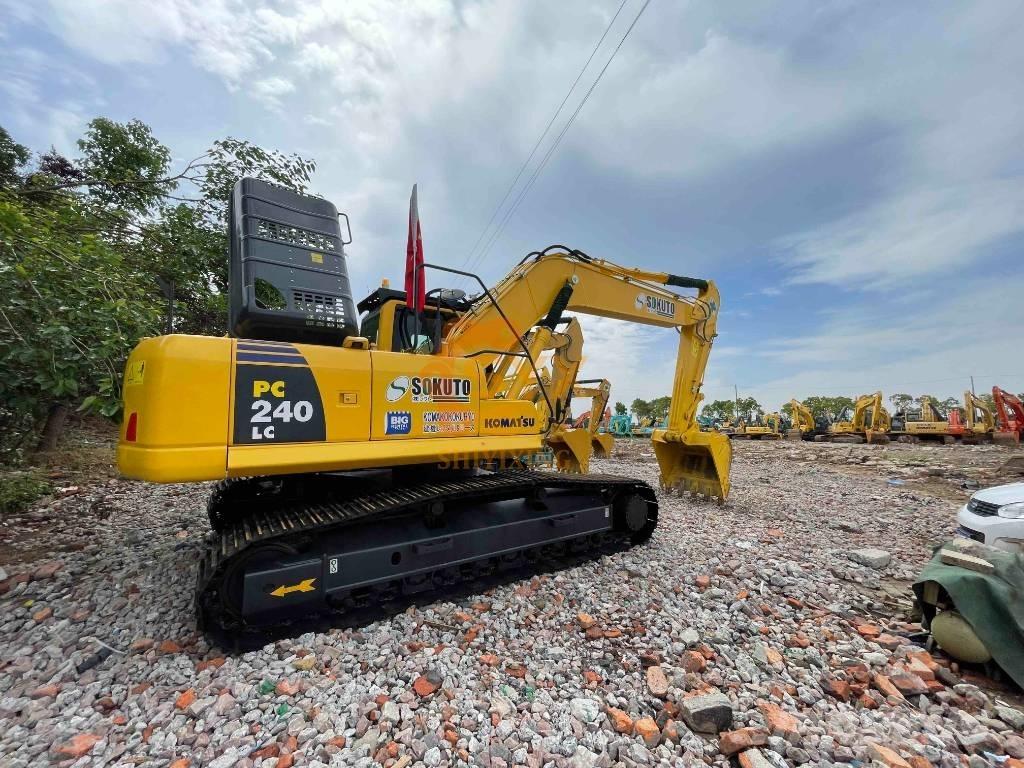 Komatsu PC 240-8 Gravemaskiner på larvebånd