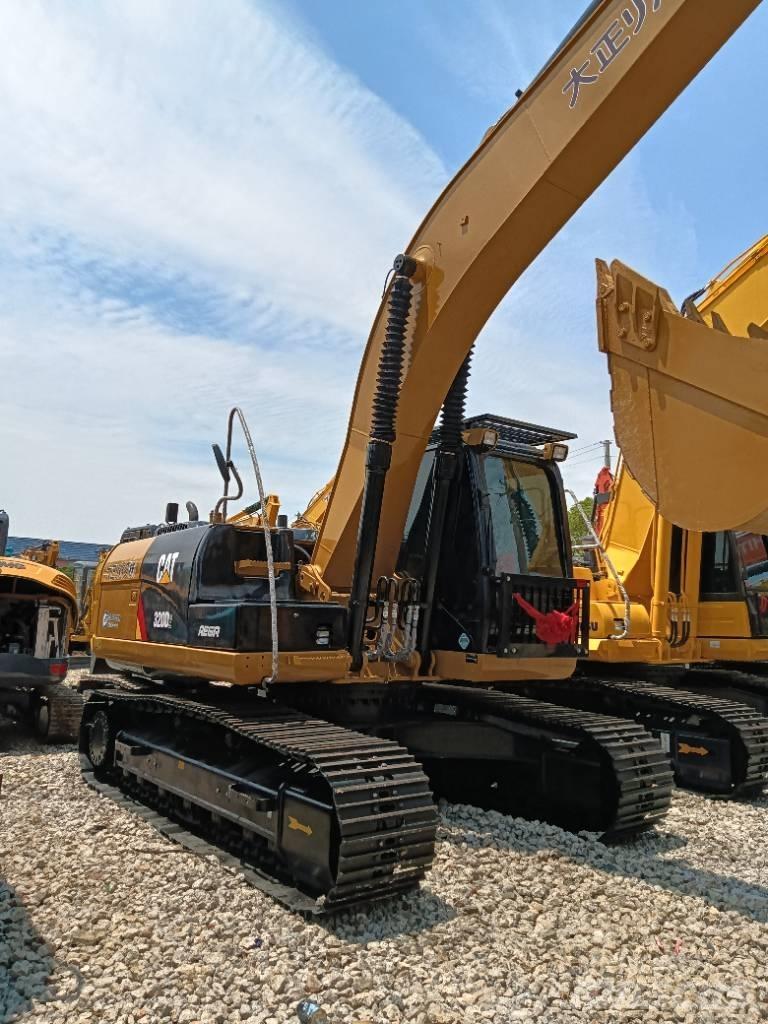 CAT 320D2 Midi-gravemaskiner 7t - 12t