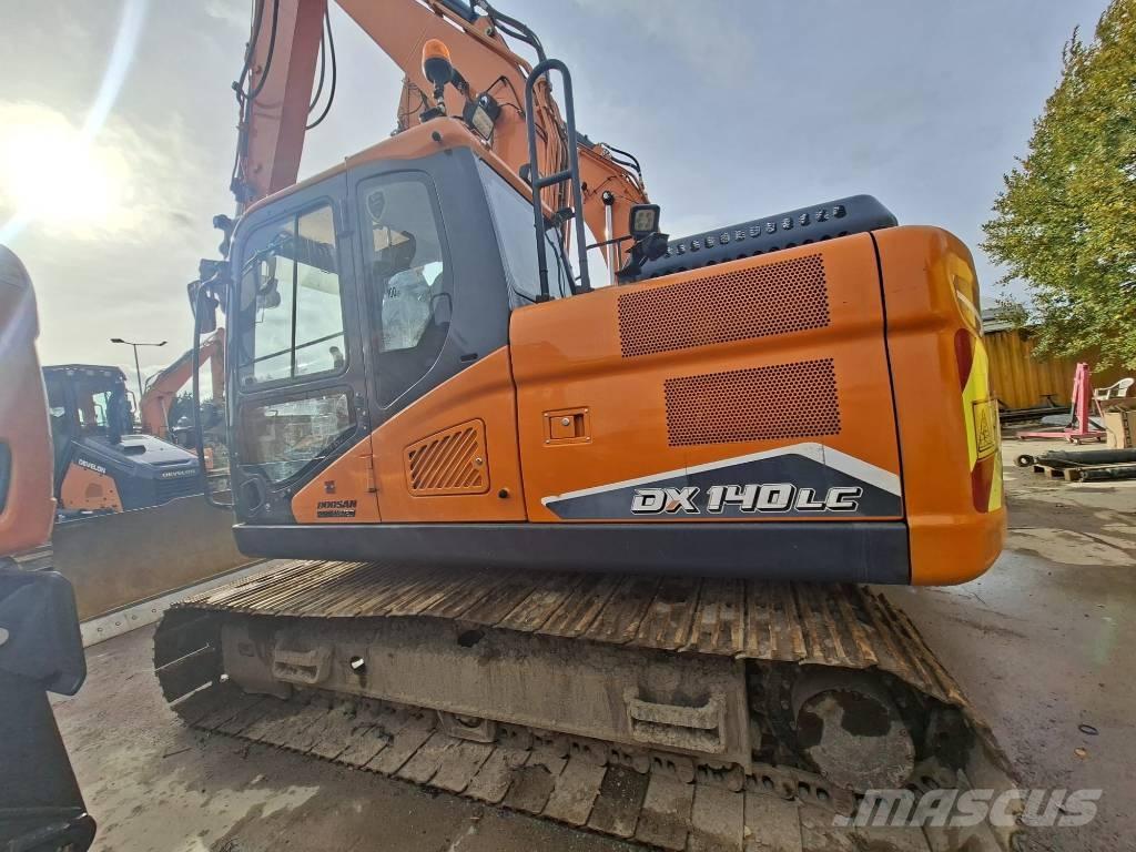 Doosan DX 140 LC Gravemaskiner på larvebånd