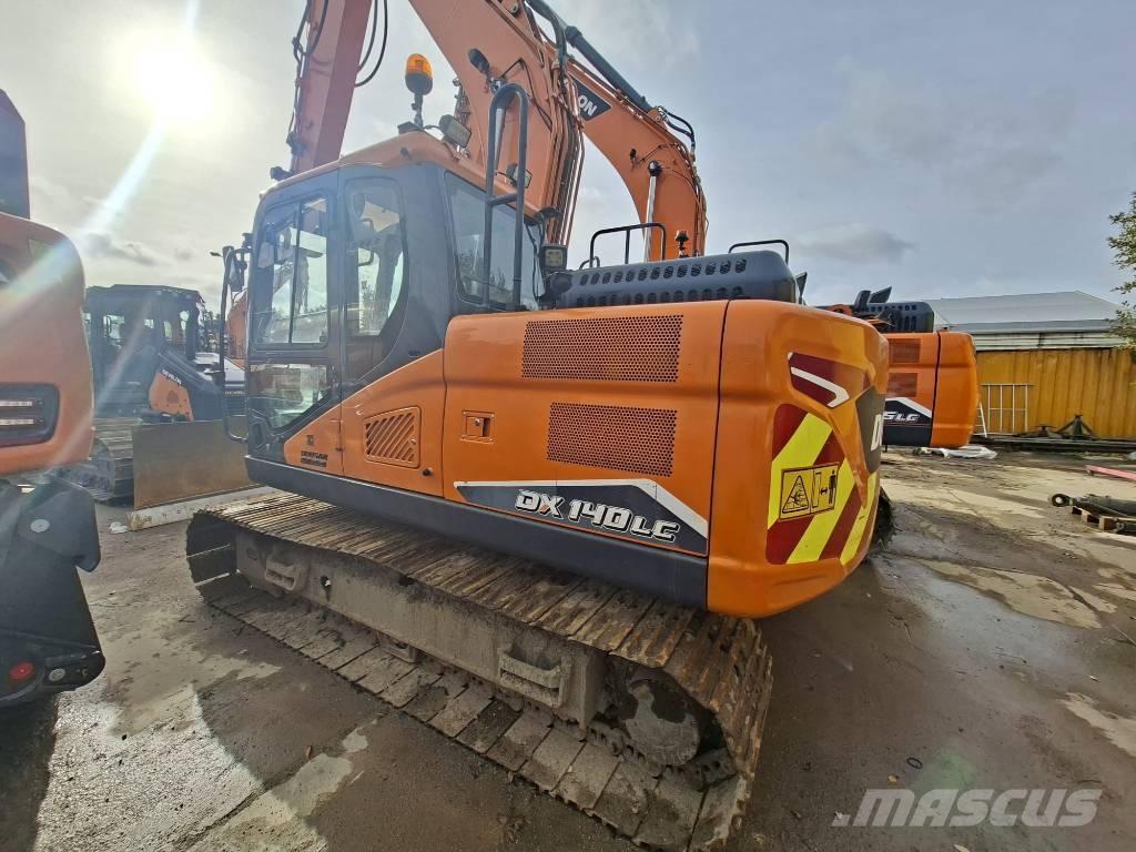 Doosan DX 140 LC Gravemaskiner på larvebånd