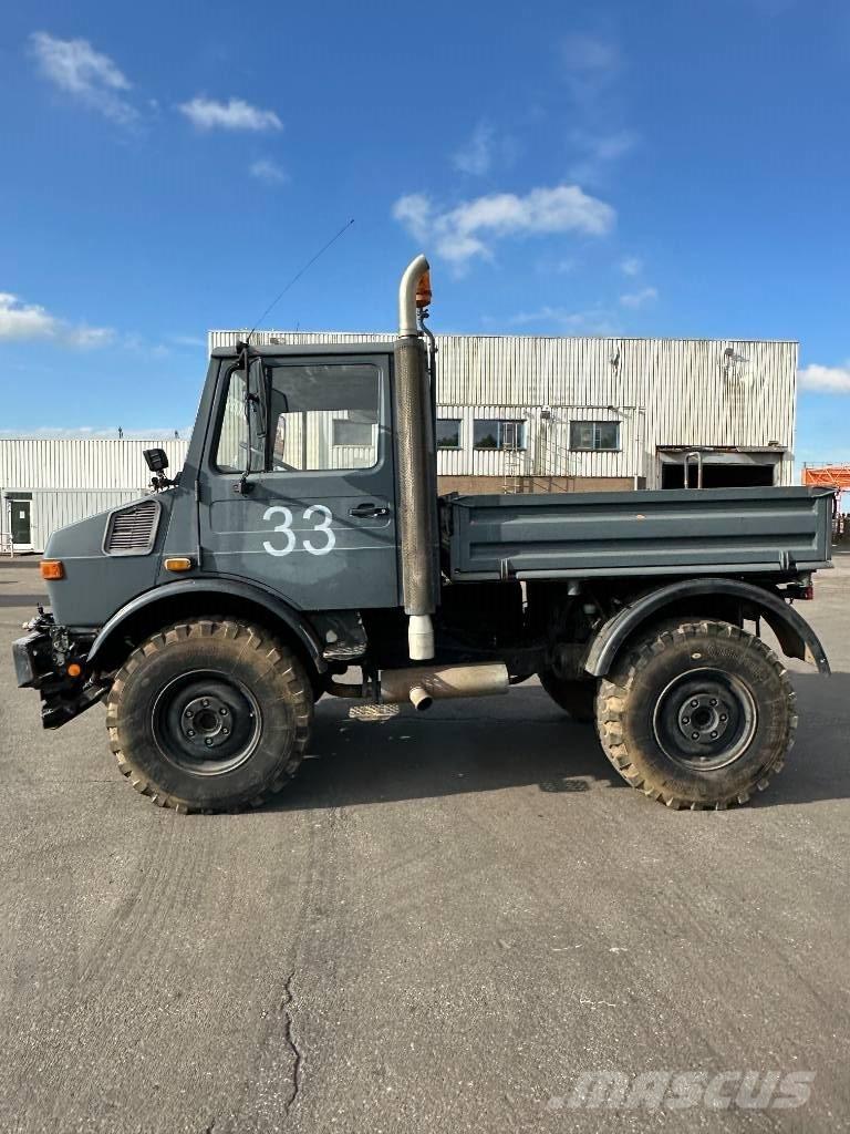 Unimog U 1400 Trækkere