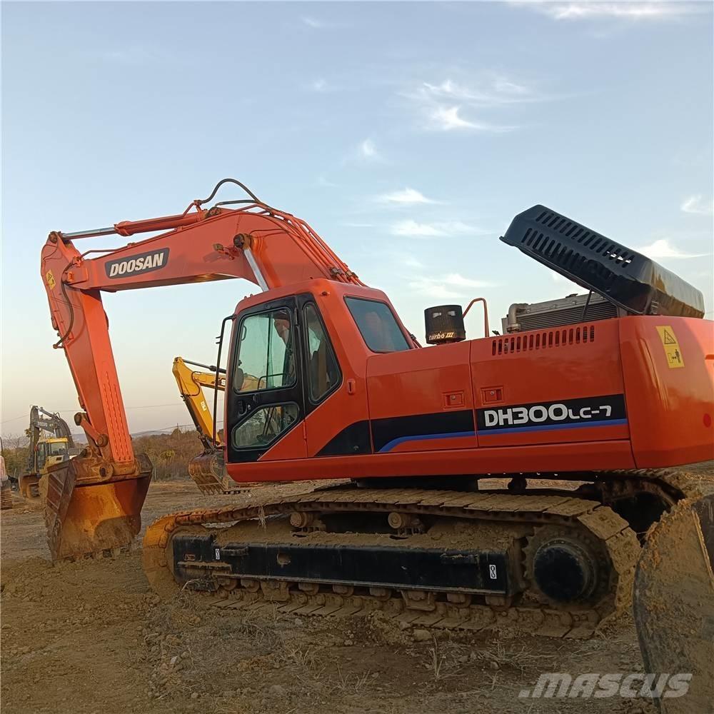 Doosan DH300LC-7 Gravemaskiner på larvebånd