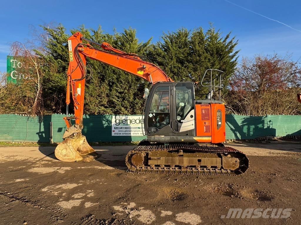 Hitachi ZX 135 US-6 Gravemaskiner på larvebånd