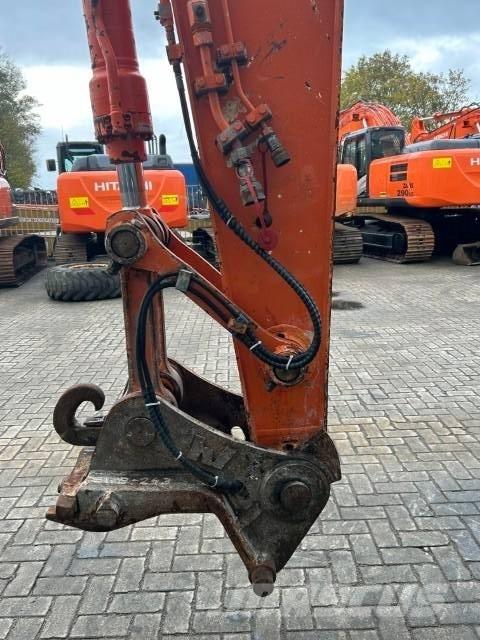 Hitachi ZX 160 W Gravemaskiner på hjul