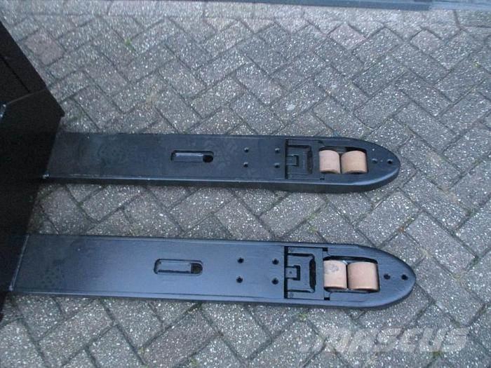 Toyota LPE 250 El-palleløftere med platform