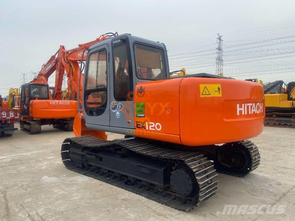 Hitachi EX 120 Gravemaskiner på larvebånd