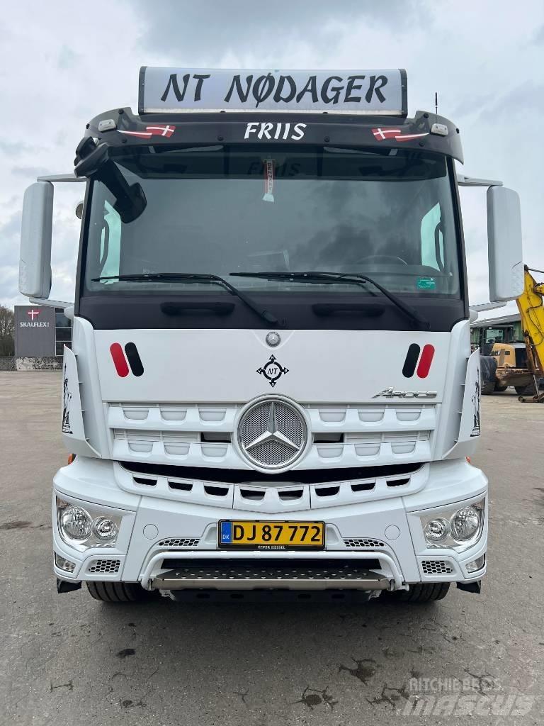 Mercedes-Benz 3246 Lastbil med kran