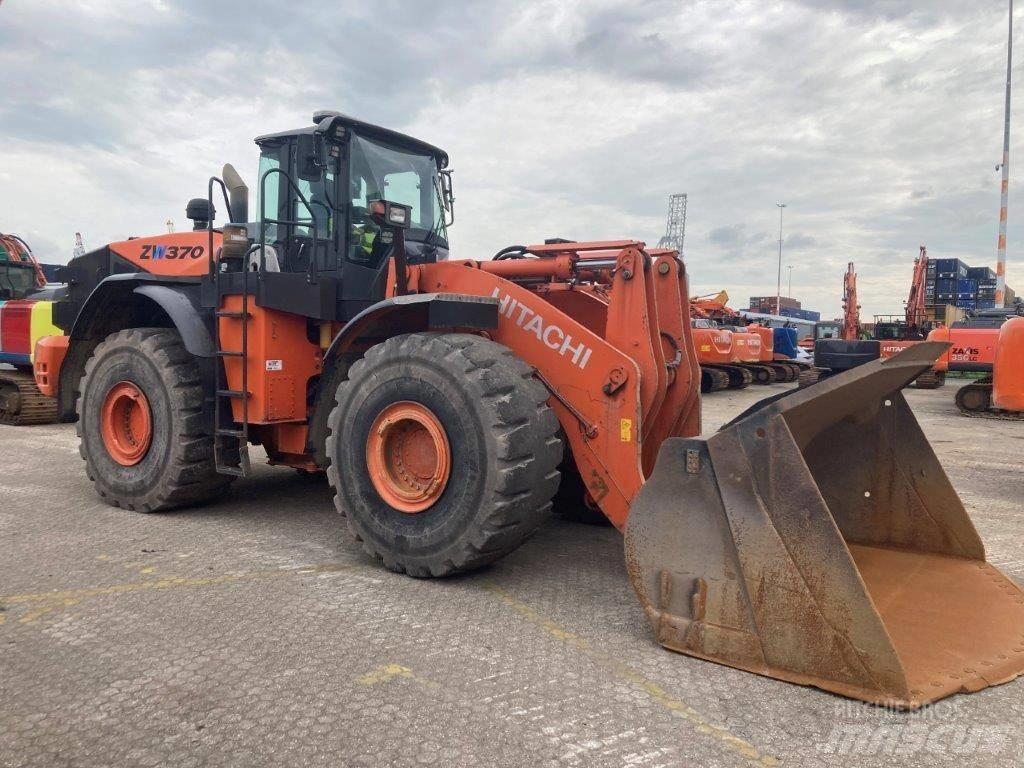Hitachi ZW370-5B Læssemaskiner på hjul