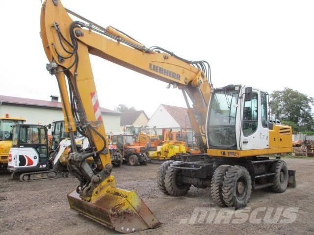 Liebherr A 904 C Gravemaskiner på hjul