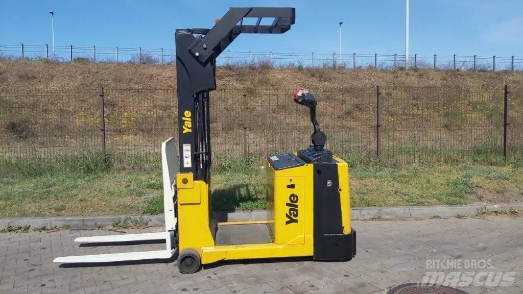 Yale MC10 Reachtruck