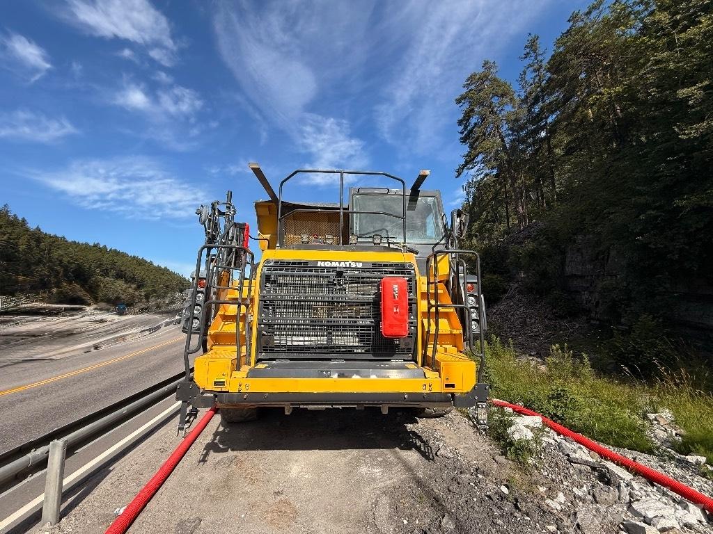 Komatsu HD 405 - 8E0 Knækstyrede dumpere