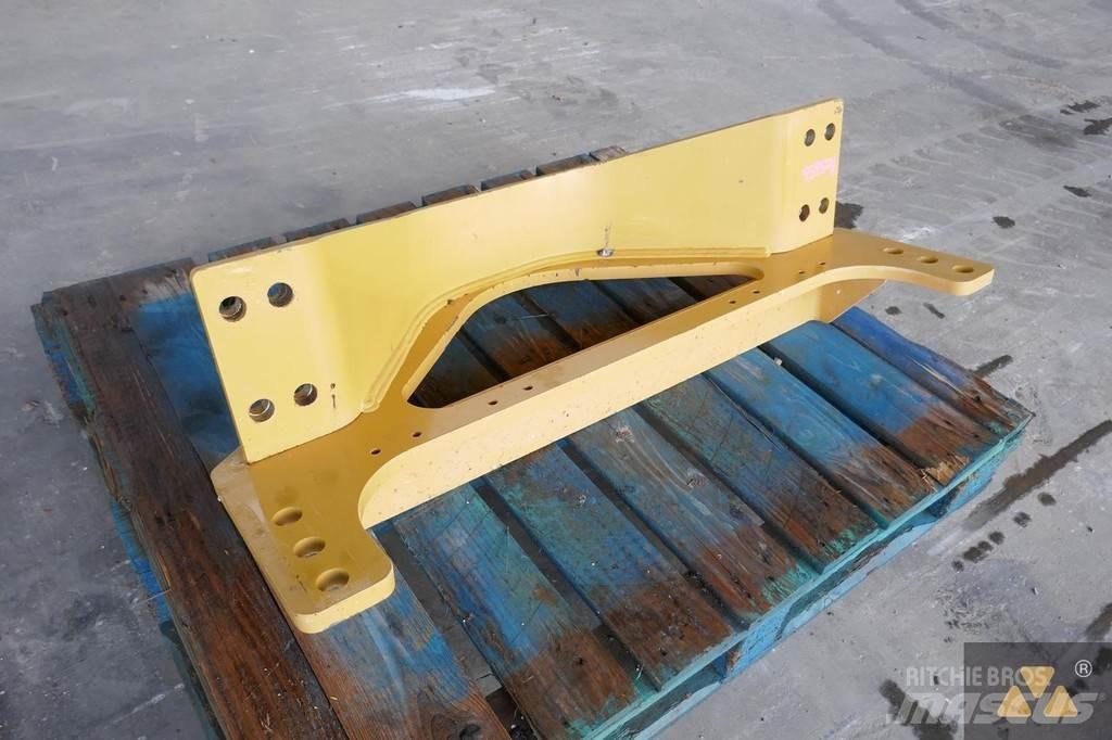 CAT 140M3 Drawbar Transport – Andet