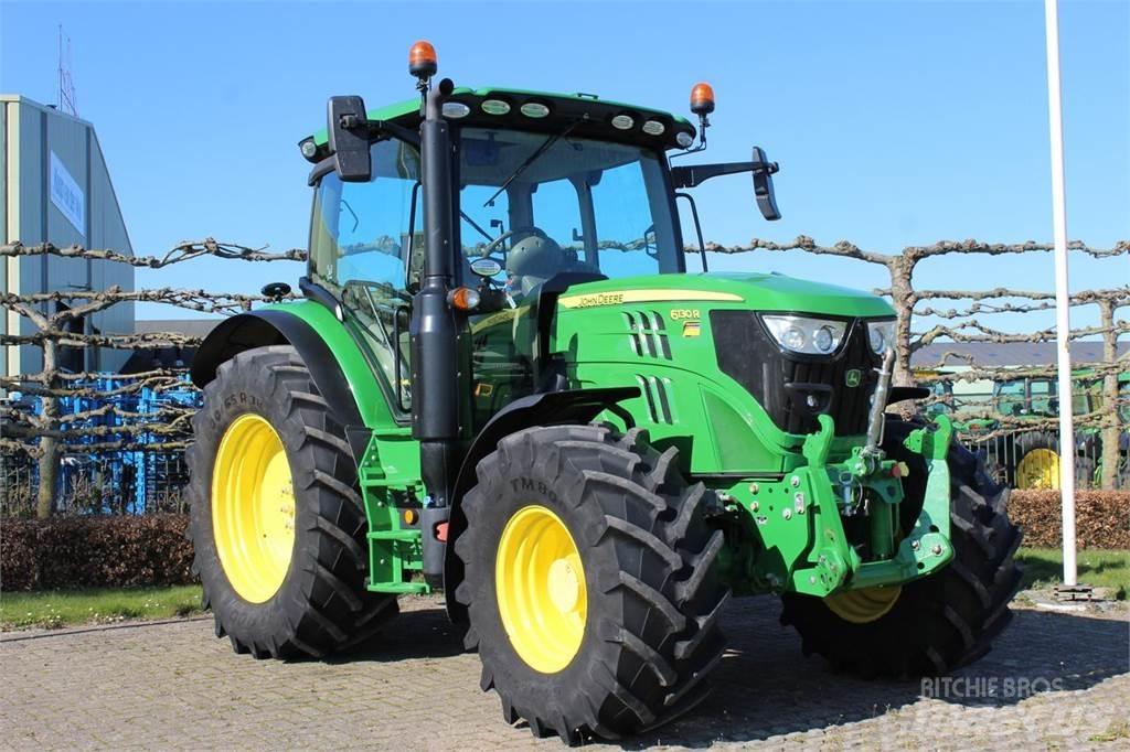 John Deere 6130R Traktorer