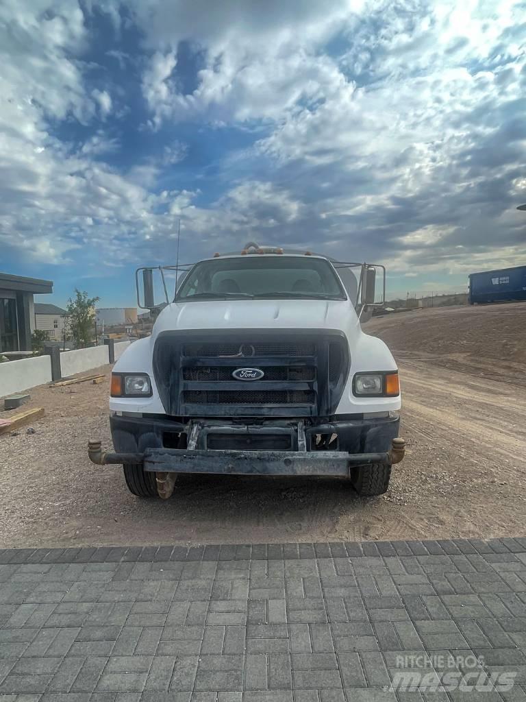 Ford F 750 XLT Tankvogne - vand