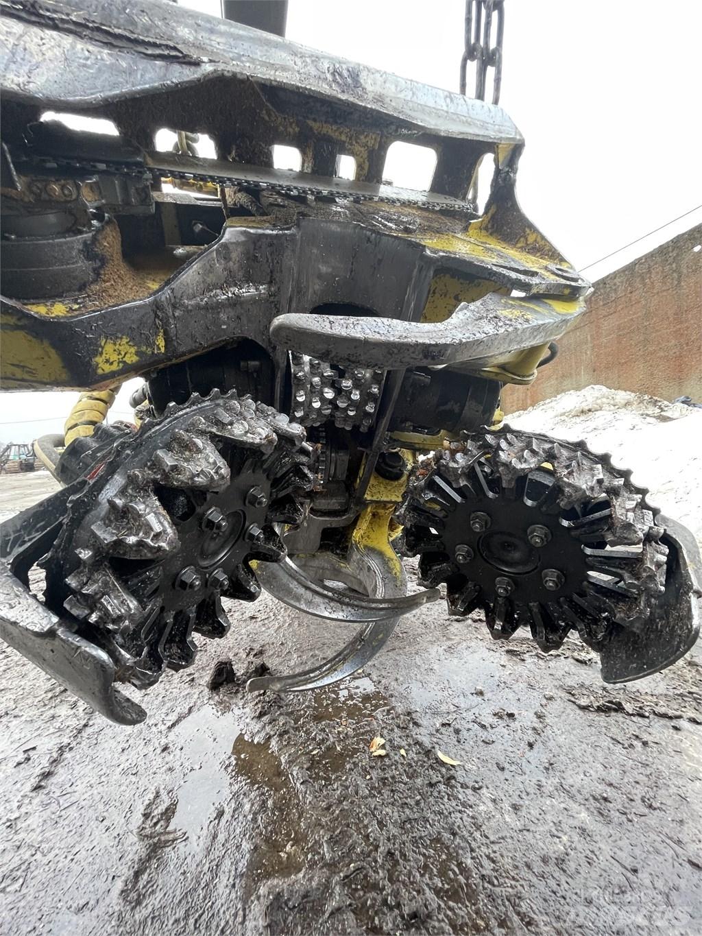 John Deere 1070G Skovningsmaskiner