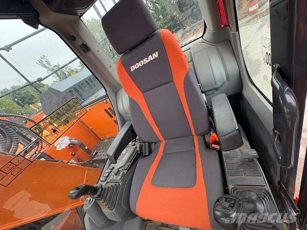 Doosan DX140LCR-5 Gravemaskiner på larvebånd