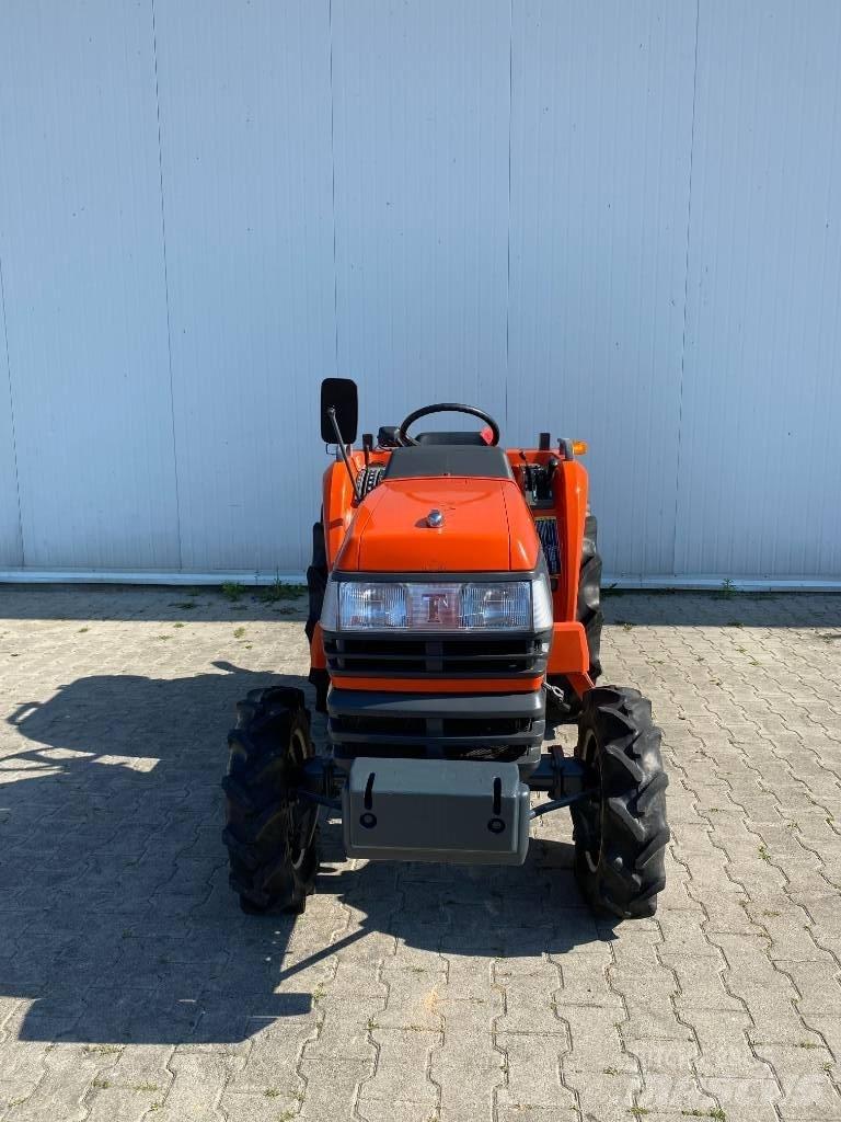 Kubota T 22 Kompakte traktorer