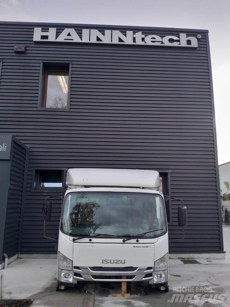 Isuzu N75 Kabiner og interiør