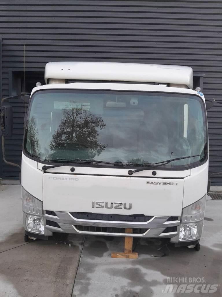 Isuzu N75 Kabiner og interiør