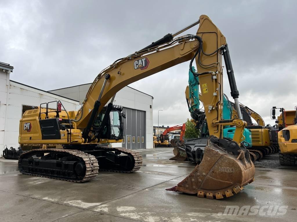 CAT 352 Gravemaskiner på larvebånd