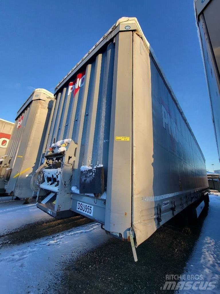 Krone Curtain Norway Semi-trailer med Gardinsider