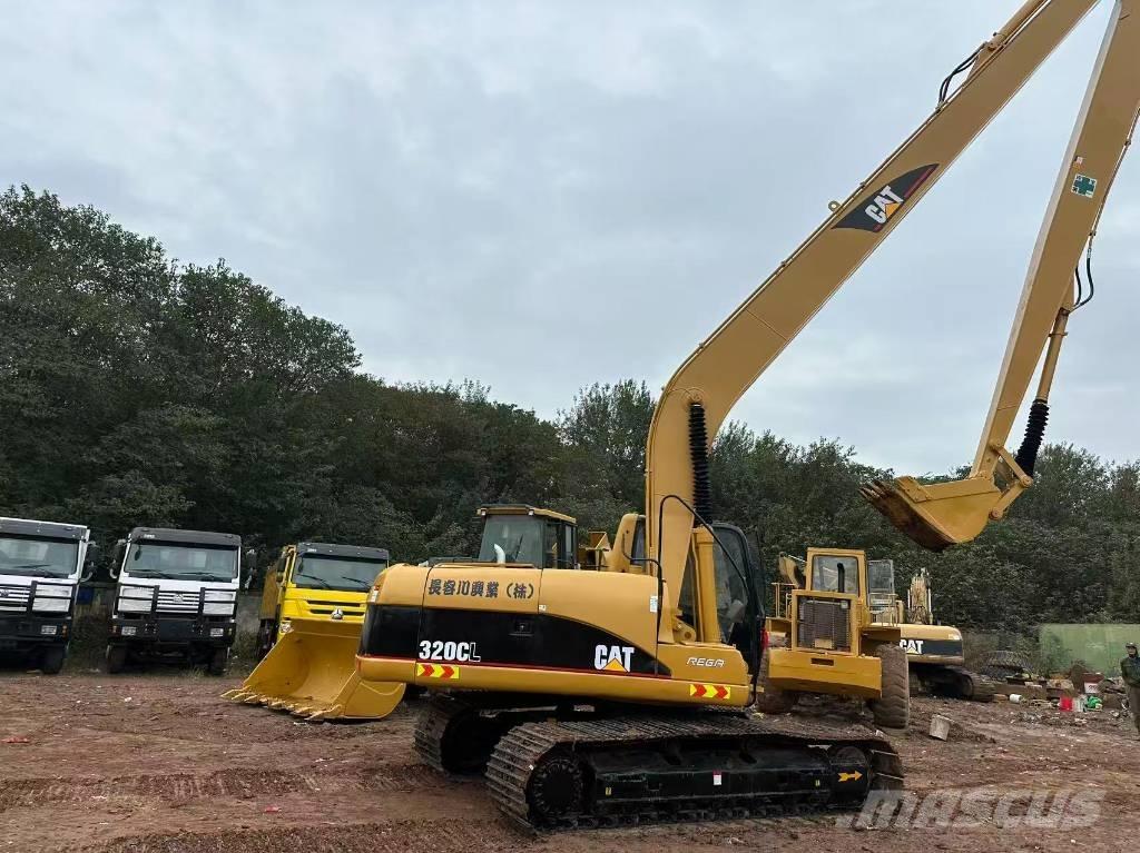 CAT 320 C L Gravemaskiner med lang gravebom