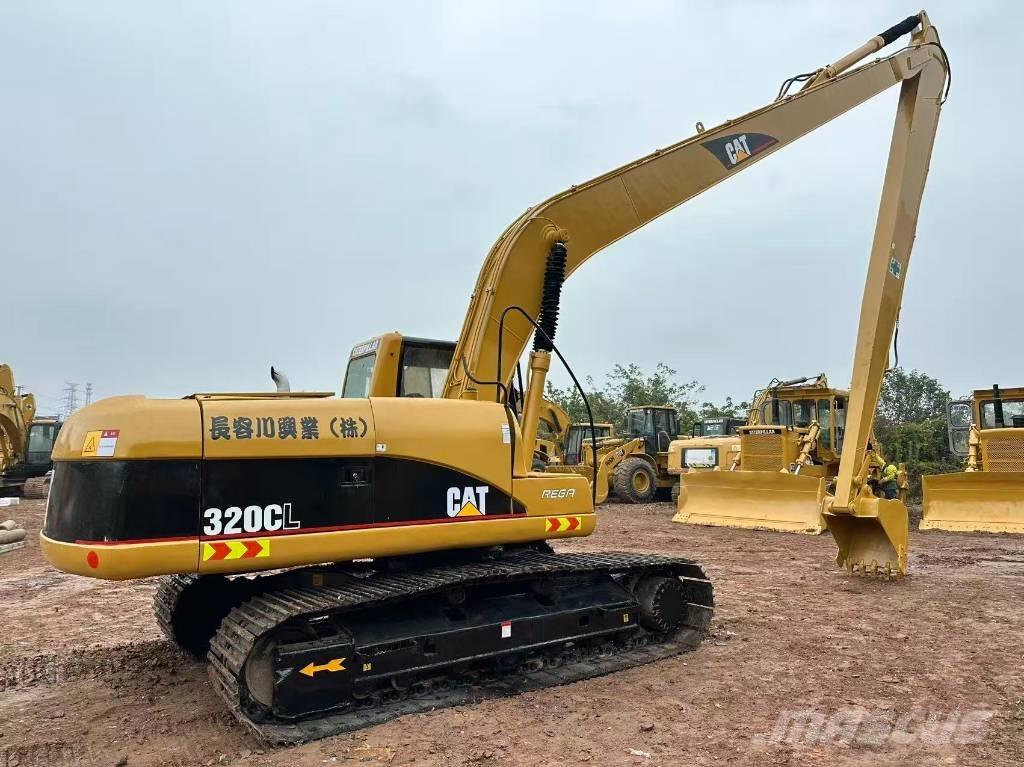 CAT 320 C L Gravemaskiner med lang gravebom