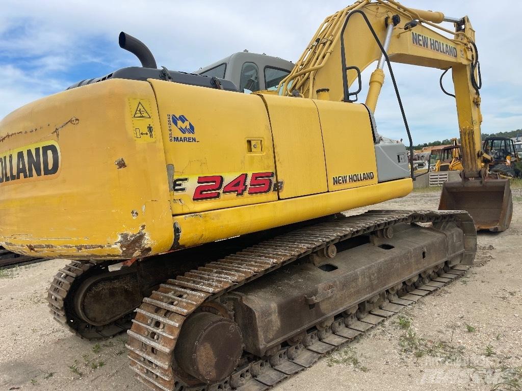 New Holland 245B Gravemaskiner på larvebånd