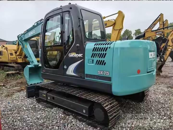 Kobelco SK75 Gravemaskiner på larvebånd