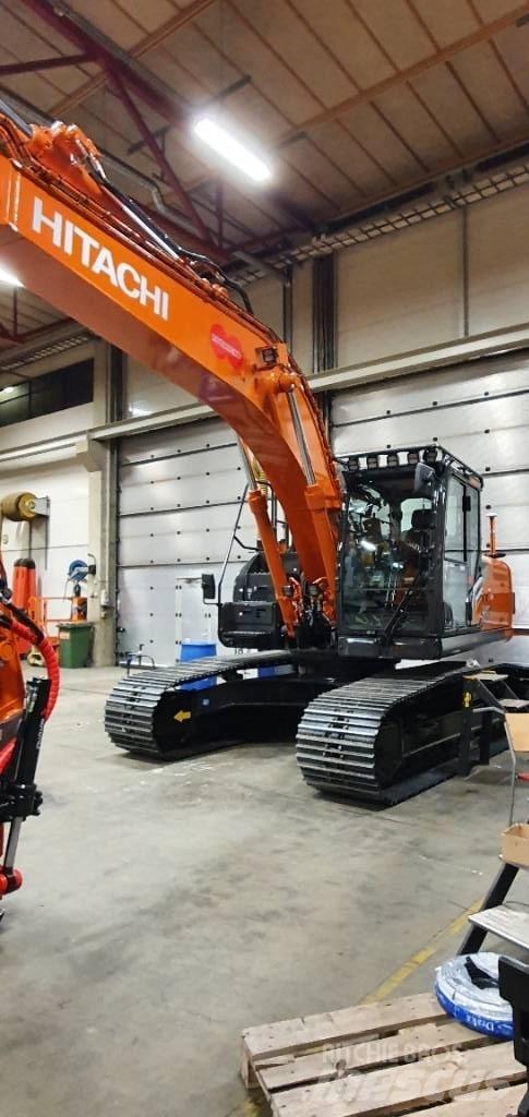 Hitachi ZX 210 LC-7 Gravemaskiner på larvebånd