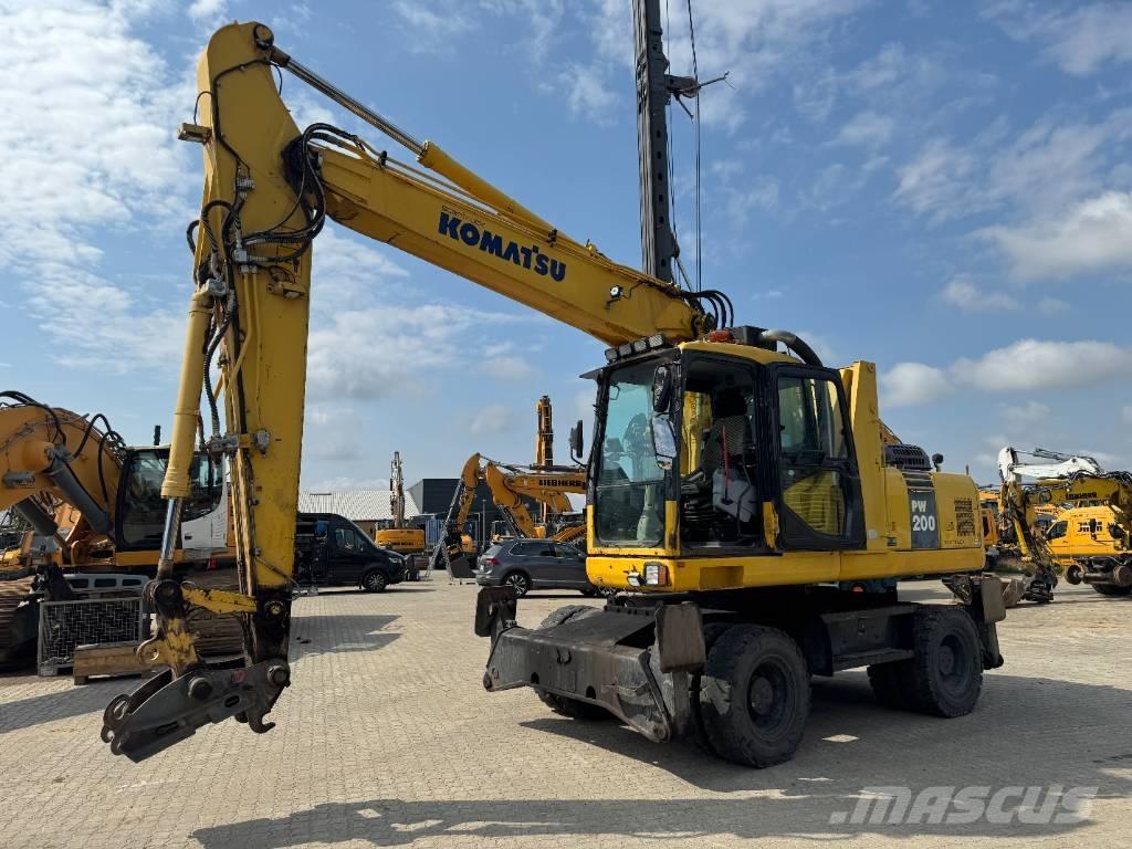Komatsu PW 200-7 Gravemaskiner på hjul