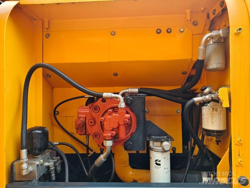 Hyundai R220LC-9S Gravemaskiner på larvebånd