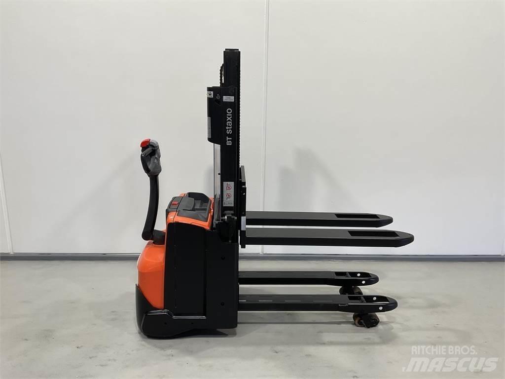 Toyota SWE200D Selvkørende stablere
