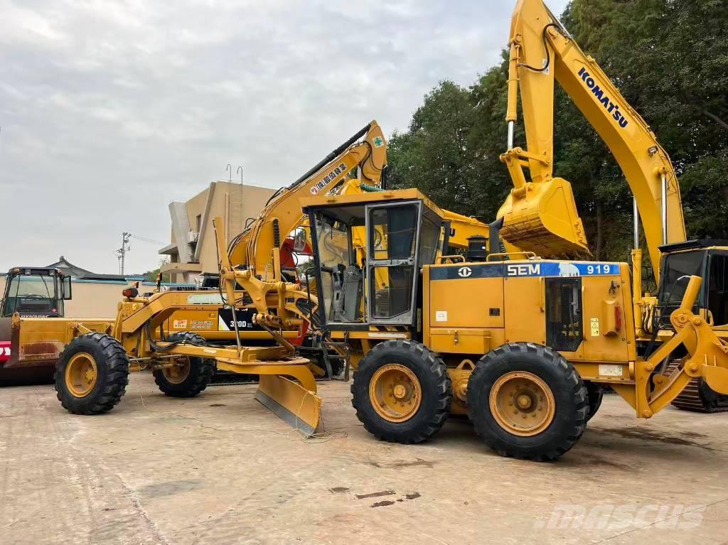 SEM 919 Vejhøvle / Gradere