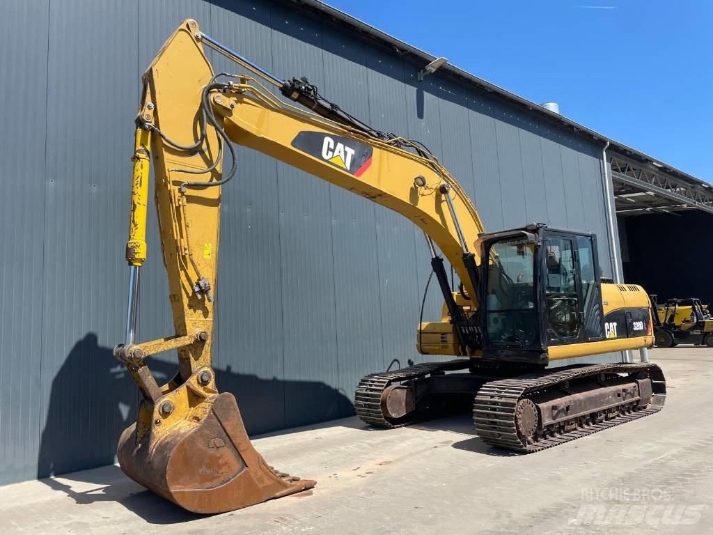 CAT 320D L Gravemaskiner på larvebånd