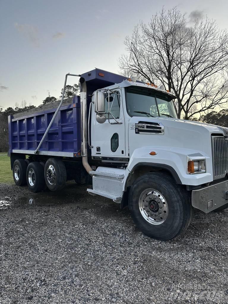 Western Star 4700 Lastbiler med tip