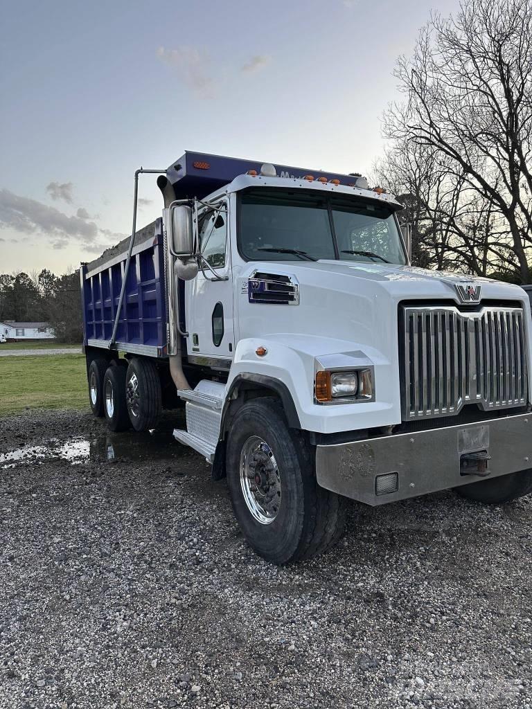 Western Star 4700 Lastbiler med tip