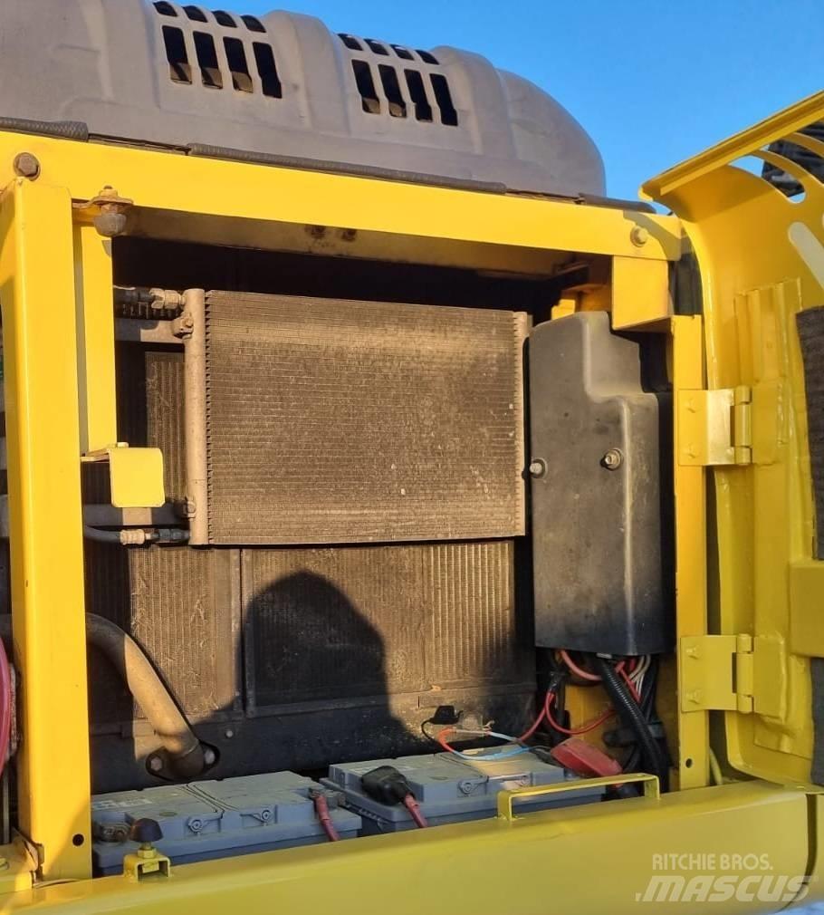 New Holland E 215 B Gravemaskiner på larvebånd