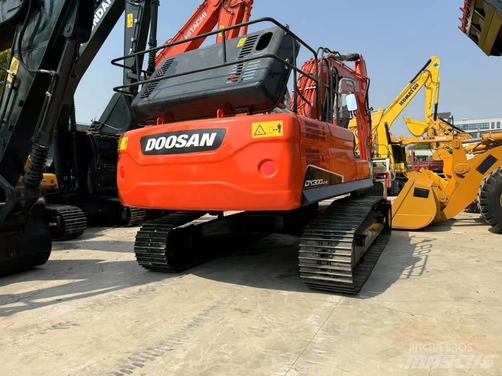 Doosan DX 300 LC-9C Gravemaskiner på larvebånd
