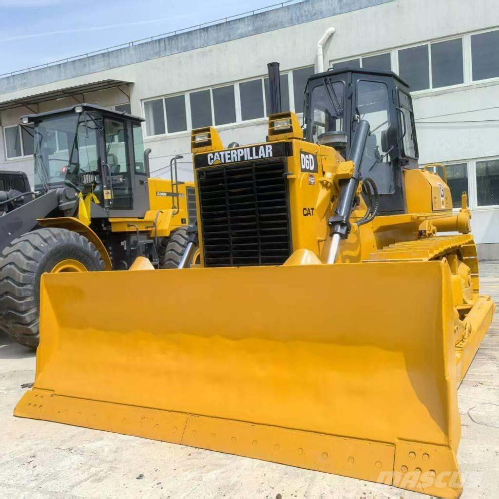 CAT D 6 D Bulldozer på larvebånd