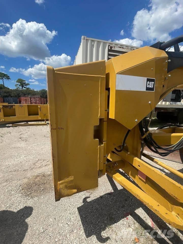 CAT 140 M 2 Vejhøvle / Gradere