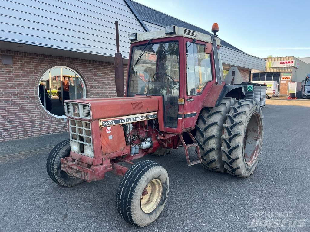 International 844xl Traktorer