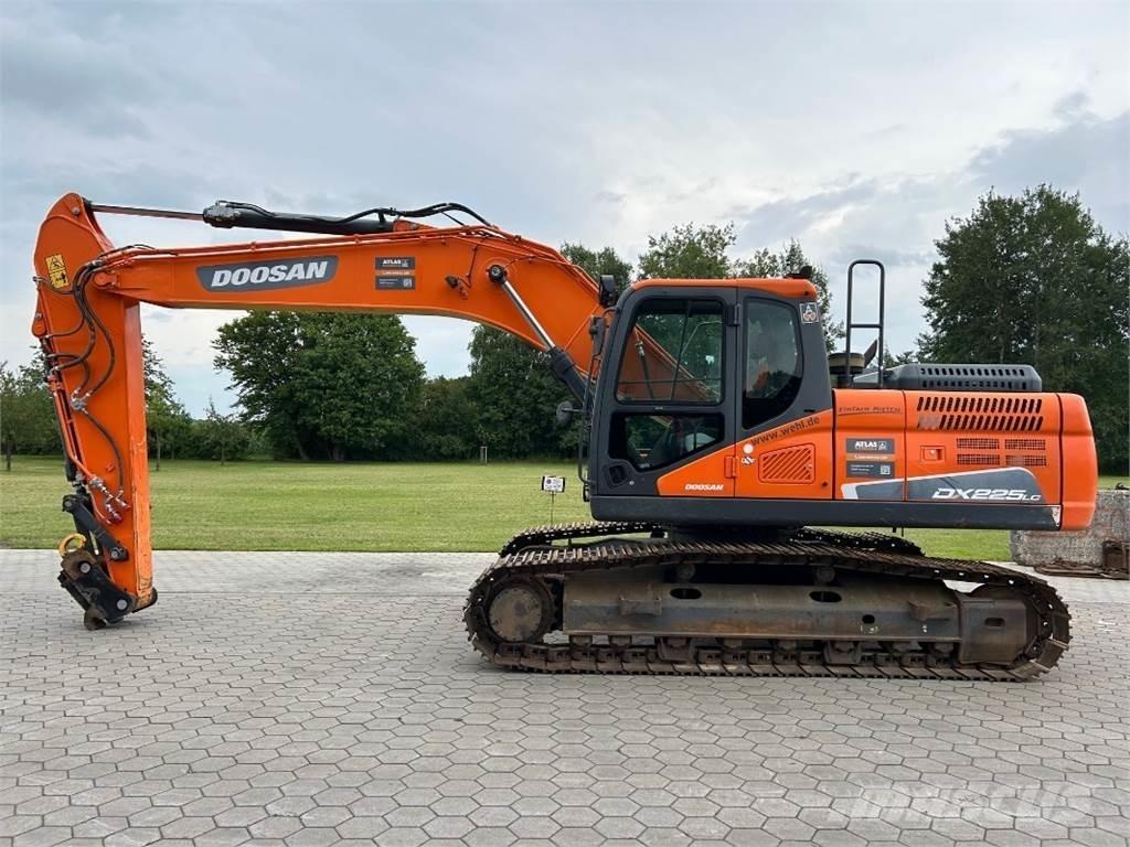 Doosan DX225LC-5 Gravemaskiner på larvebånd