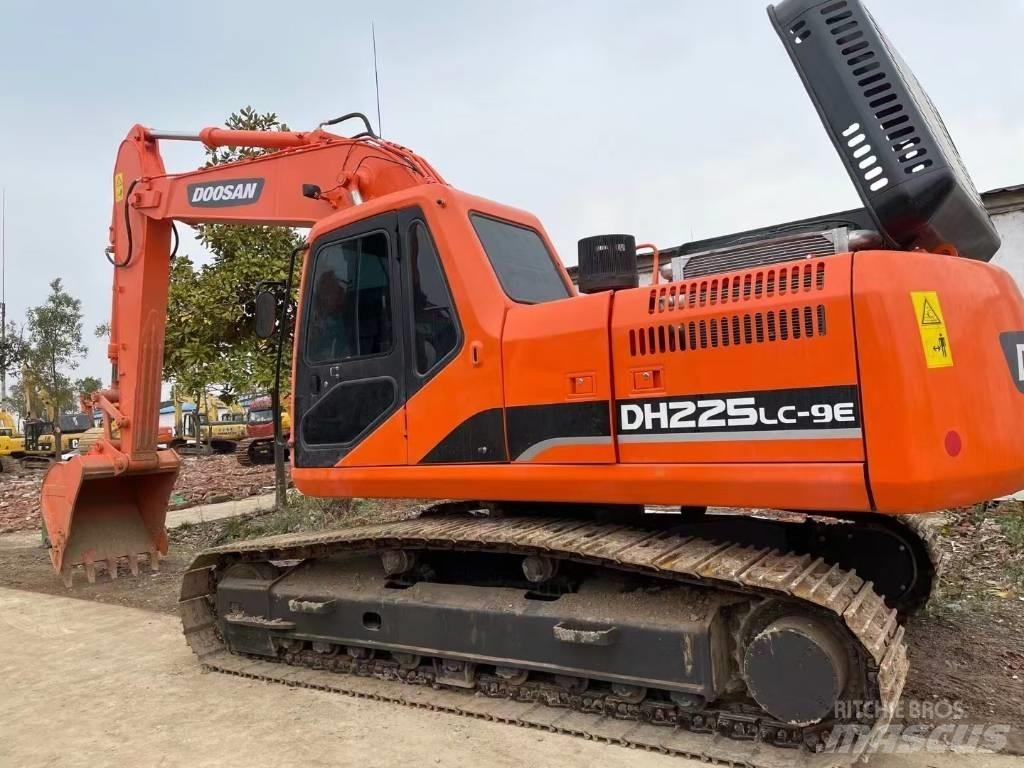 Doosan DH225LC-9E Gravemaskiner på larvebånd