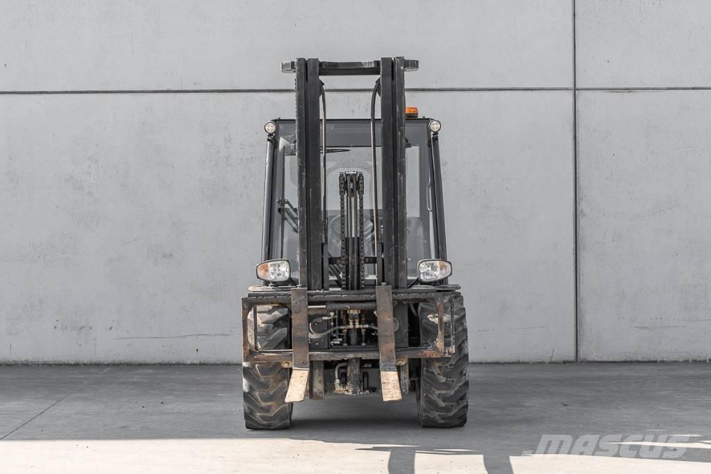 Manitou MC 25-4 Diesel gaffeltrucks